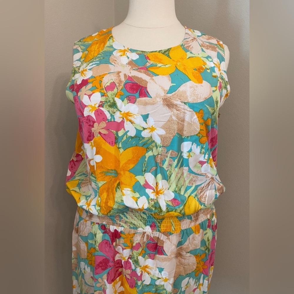 Plus Size Romper - Picture 4 of 6